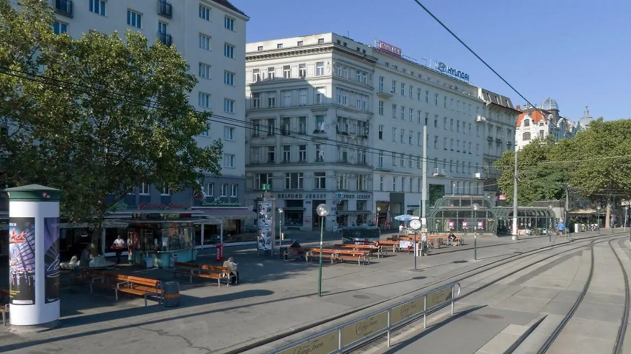 Luxury Apartments 
